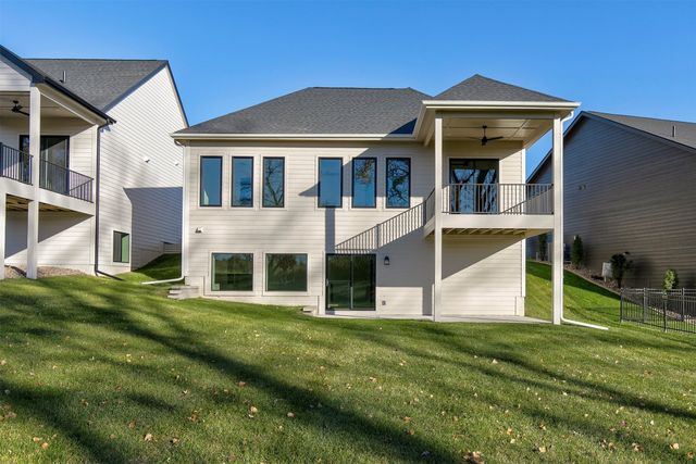 2646 SE Steele Drive, Waukee, IA 50263