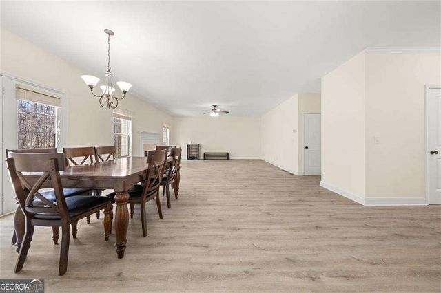 1300 Primrose Park Road, Sugar Hill, GA 30518