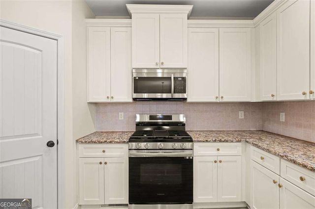 1300 Primrose Park Road, Sugar Hill, GA 30518