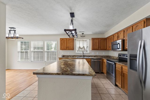 3769 Limelight Lane, Whitestown, IN 46075