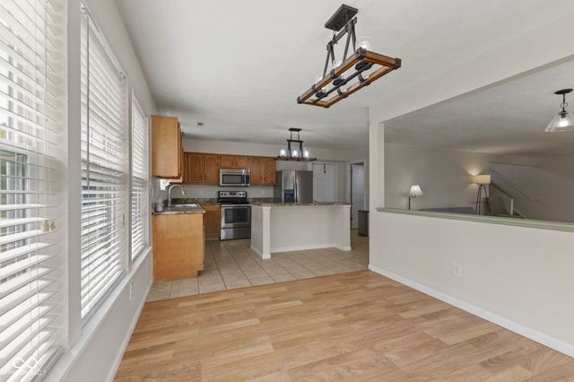 3769 Limelight Lane, Whitestown, IN 46075