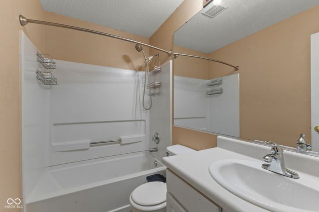 3769 Limelight Lane, Whitestown, IN 46075