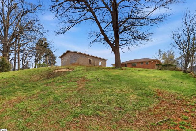 1406 Geer Highway, Travelers Rest, SC 29690