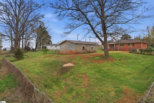 1406 Geer Highway, Travelers Rest, SC 29690