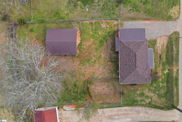 1406 Geer Highway, Travelers Rest, SC 29690