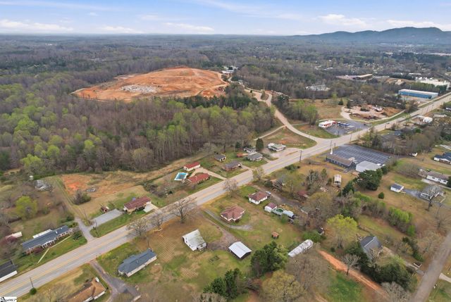 1406 Geer Highway, Travelers Rest, SC 29690