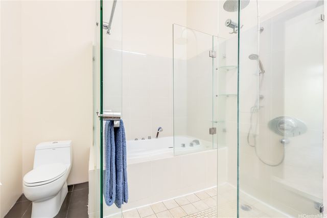 427 Launiu Street 405, Honolulu, HI 96815