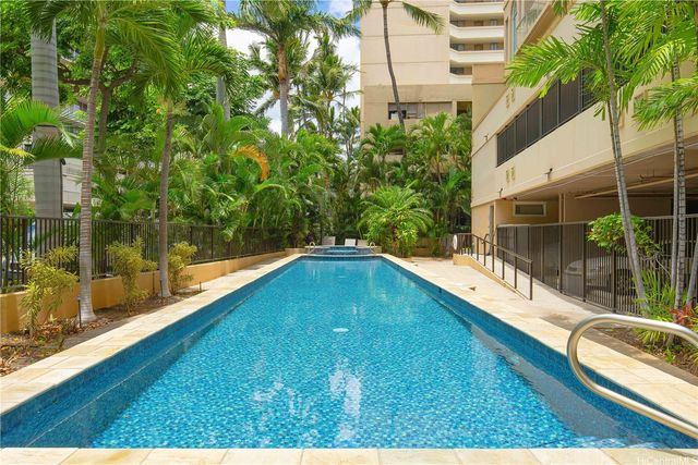 427 Launiu Street 405, Honolulu, HI 96815