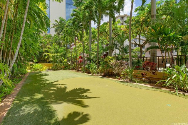 427 Launiu Street 405, Honolulu, HI 96815