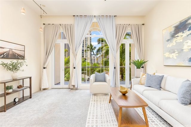 427 Launiu Street 405, Honolulu, HI 96815