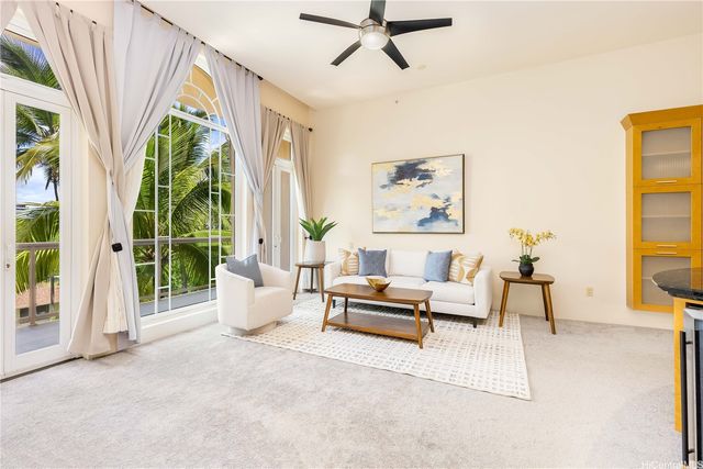 427 Launiu Street 405, Honolulu, HI 96815