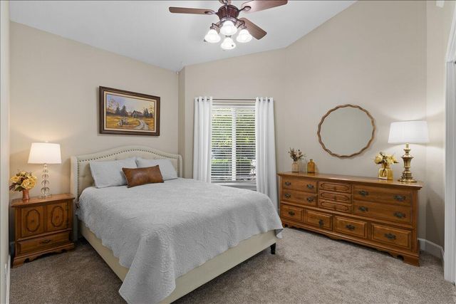 51 Broken Stone Way, Eagle Point, OR 97524