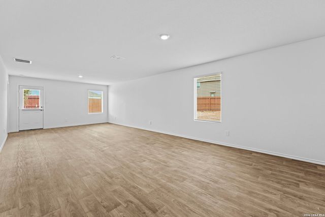 12507 Desert Fox, Converse, TX 78109