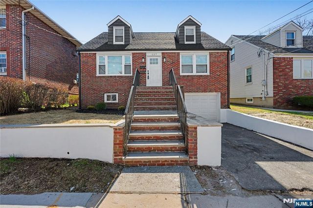 127 Albert Street, North Arlington, NJ 07031