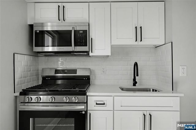 127 Albert Street, North Arlington, NJ 07031