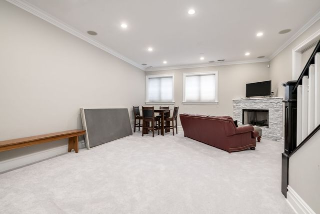 1633 N Wolcott Avenue, Chicago, IL 60622