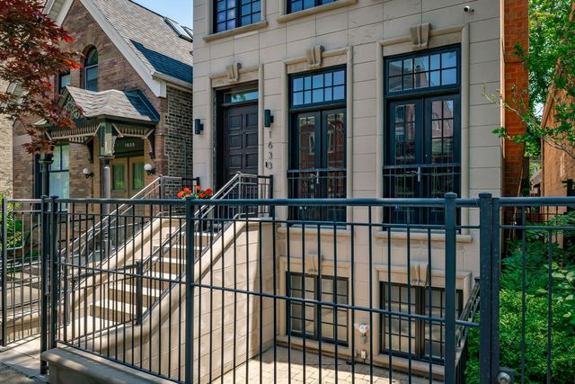 1633 N Wolcott Avenue, Chicago, IL 60622