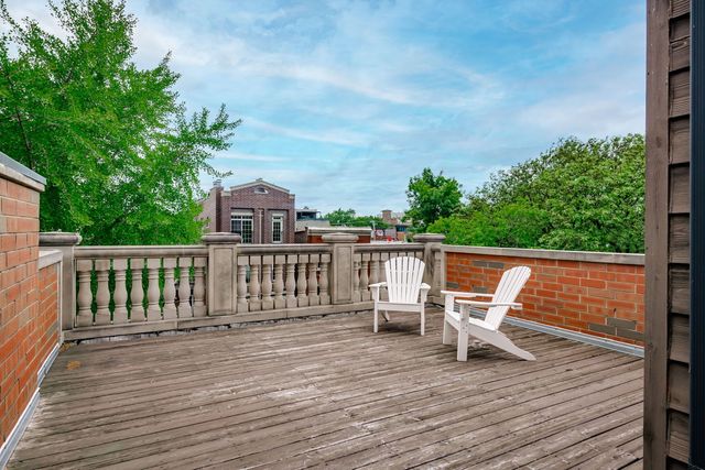 1633 N Wolcott Avenue, Chicago, IL 60622