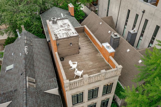 1633 N Wolcott Avenue, Chicago, IL 60622