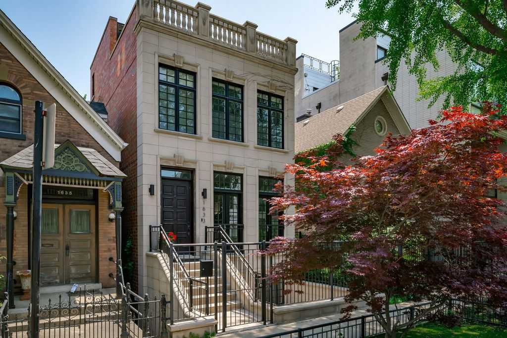 1633 N Wolcott Avenue, Chicago, IL 60622
