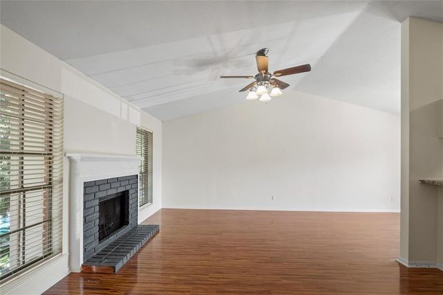 2211 S Kirkwood Road 36, Houston, TX 77077