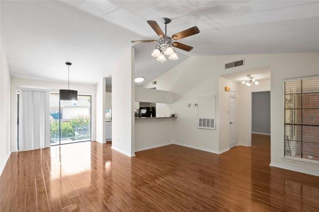 2211 S Kirkwood Road 36, Houston, TX 77077