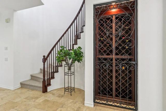 5527 Alexandrine Court, Oceanside, CA 92057