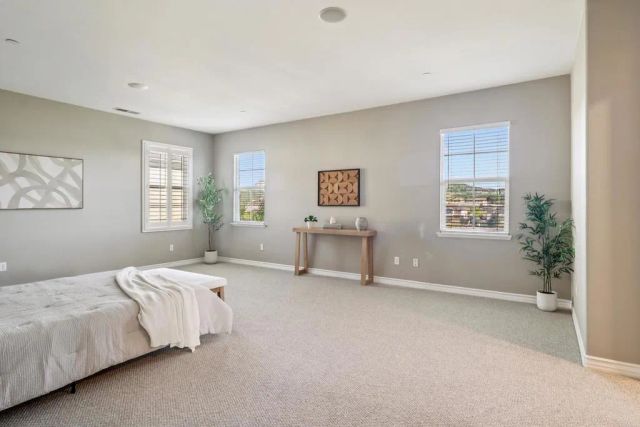 5527 Alexandrine Court, Oceanside, CA 92057