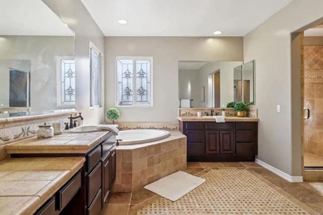 5527 Alexandrine Court, Oceanside, CA 92057