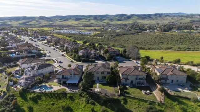 5527 Alexandrine Court, Oceanside, CA 92057