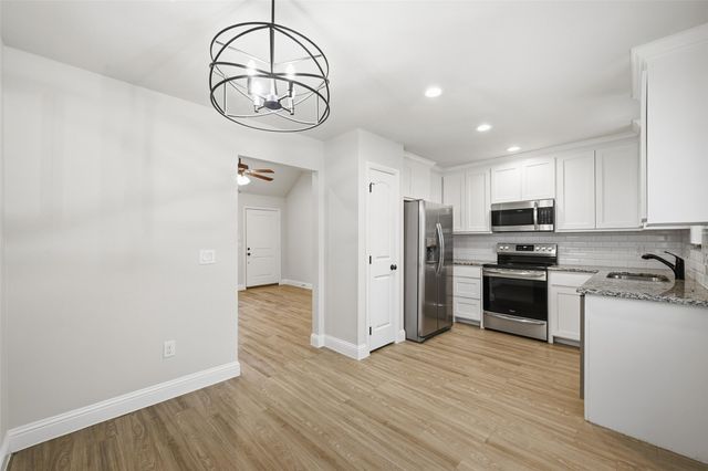 230 E Johnson Street, Denison, TX 75021