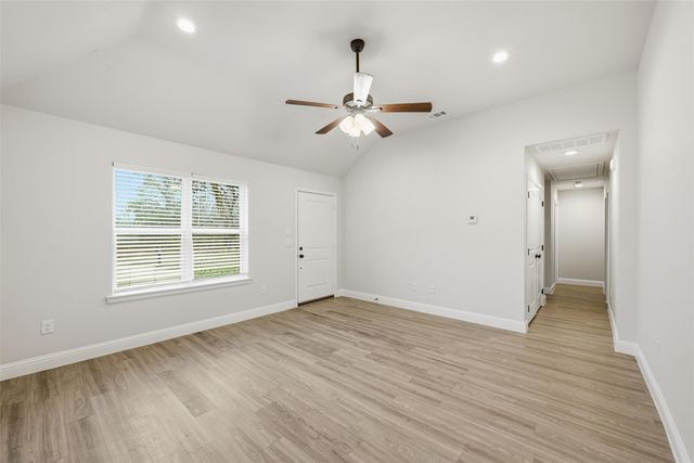 230 E Johnson Street, Denison, TX 75021