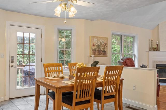 79 Wyndridge Cir, Pelham, NH 03076