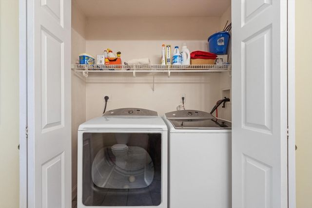 79 Wyndridge Cir, Pelham, NH 03076
