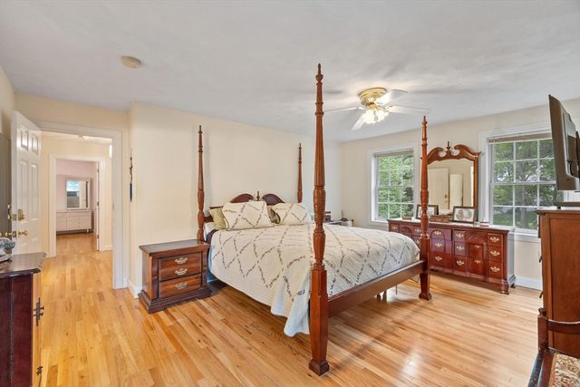 79 Wyndridge Cir, Pelham, NH 03076