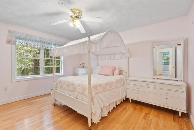 79 Wyndridge Cir, Pelham, NH 03076