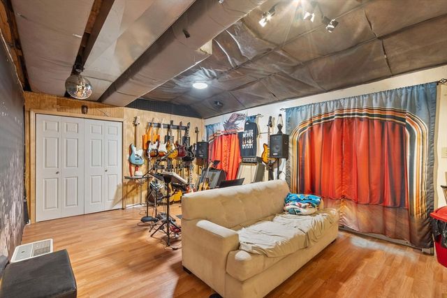 79 Wyndridge Cir, Pelham, NH 03076