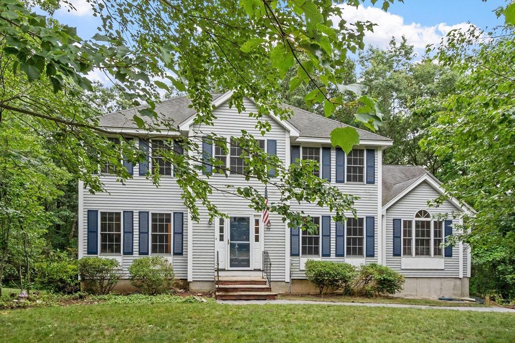 79 Wyndridge Cir, Pelham, NH 03076