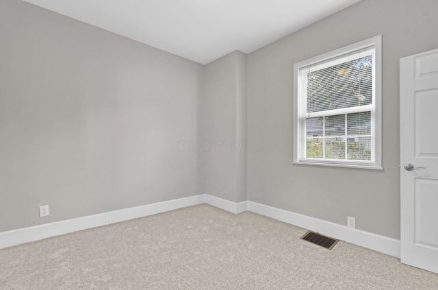 95 Maholm Street, Newark, OH 43055