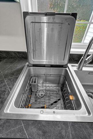 95 Maholm Street, Newark, OH 43055