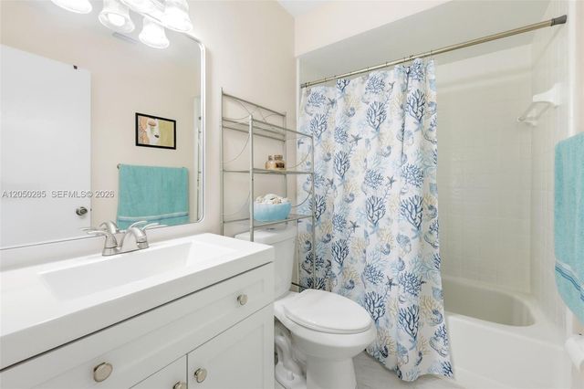 10548 Quincy CT, Lehigh Acres, FL 33936