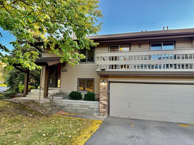 7062 W 113th Street 1, Bloomington, MN 55438