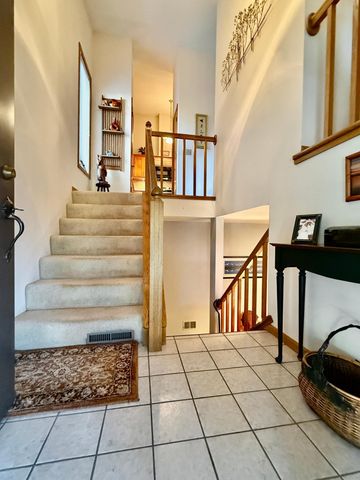 7062 W 113th Street 1, Bloomington, MN 55438