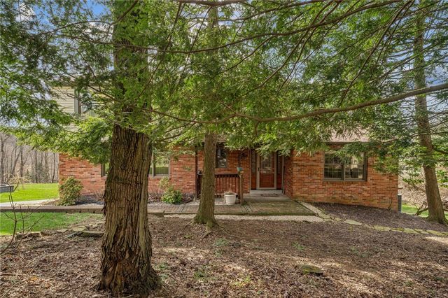 3638 School Rd, Murrysville, PA 15668