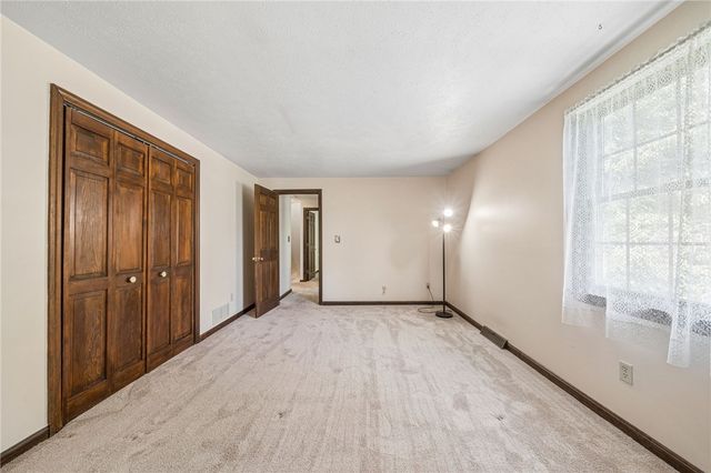 3638 School Rd, Murrysville, PA 15668