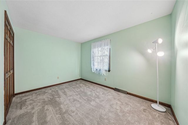 3638 School Rd, Murrysville, PA 15668