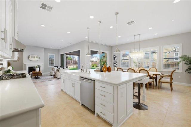 4293 Oak Knoll Dr, Dublin, CA 94568