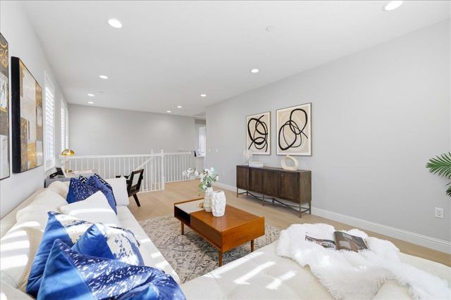 4293 Oak Knoll Dr, Dublin, CA 94568