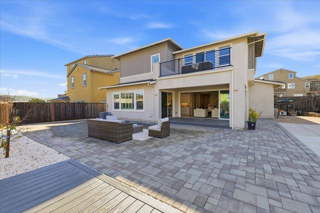 4293 Oak Knoll Dr, Dublin, CA 94568