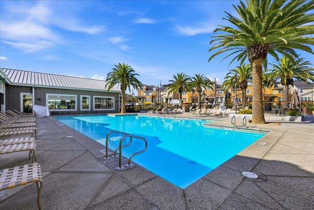 4293 Oak Knoll Dr, Dublin, CA 94568